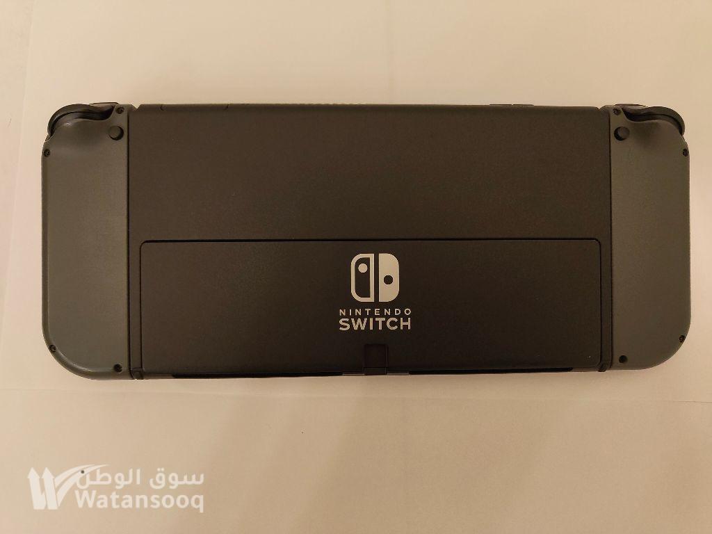 Nintendo Switch OLED with game