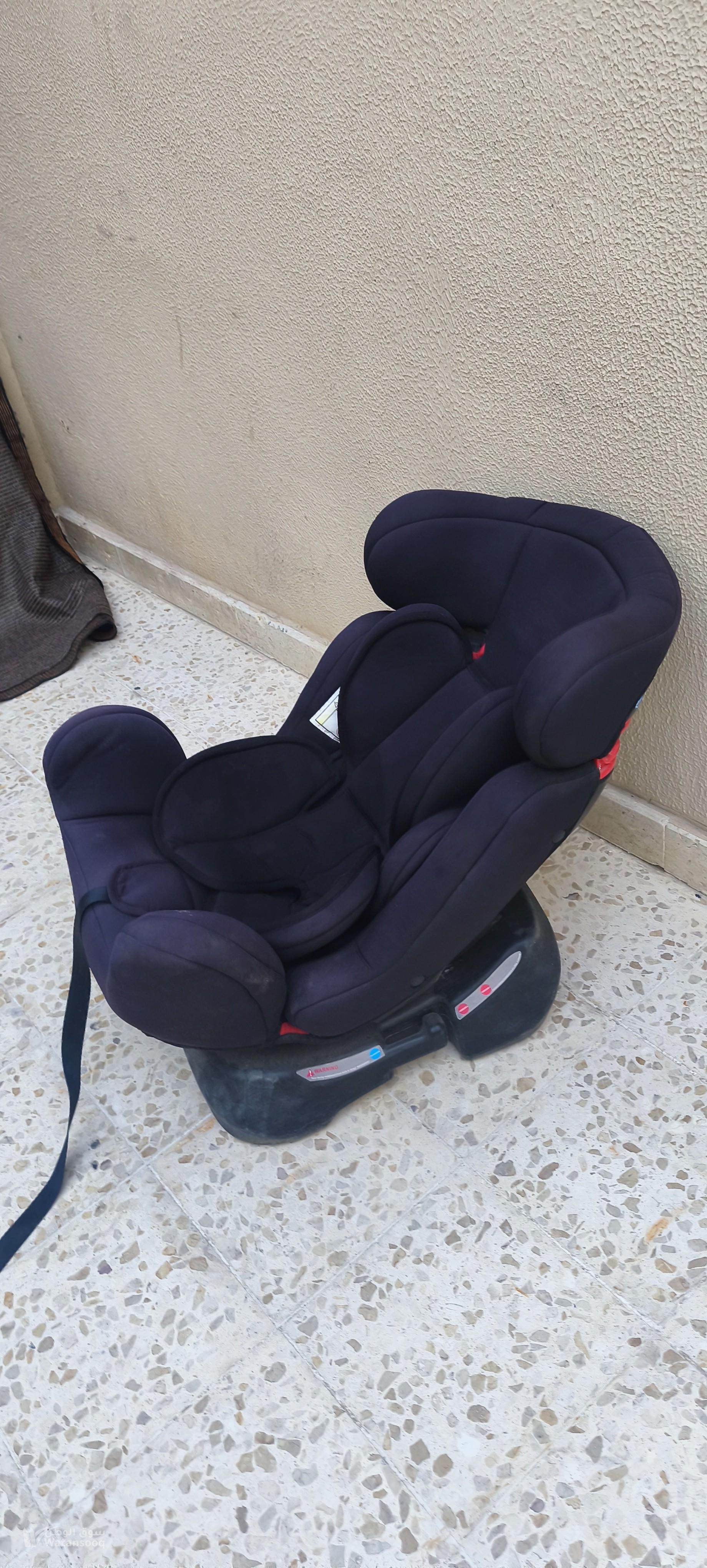كرسي سيارة للاطفال