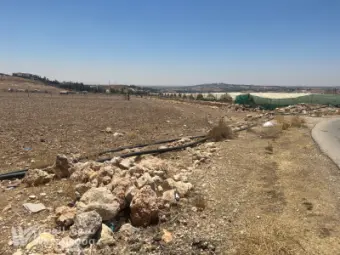 ارض مميزة للبيع في طريق المطار