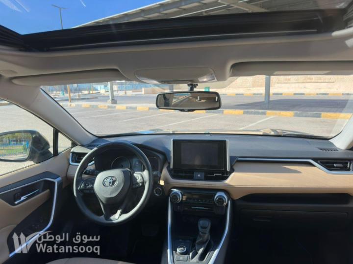 تويوتا راف فور2023
