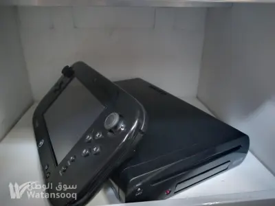 Nintendo Wii U / 64gb لون اسود معدل مع 20 لعبة