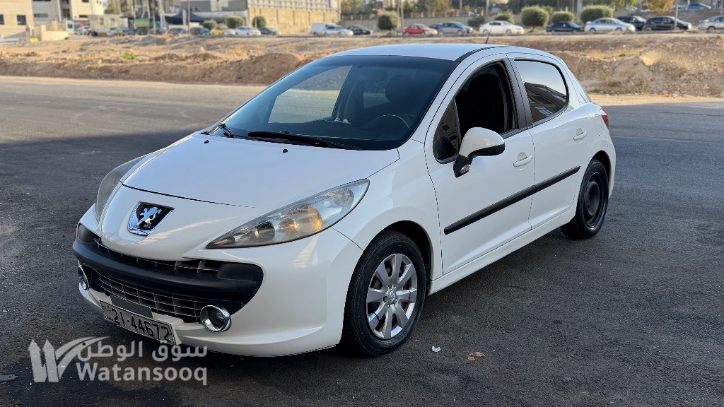 Peugeot 207 2011