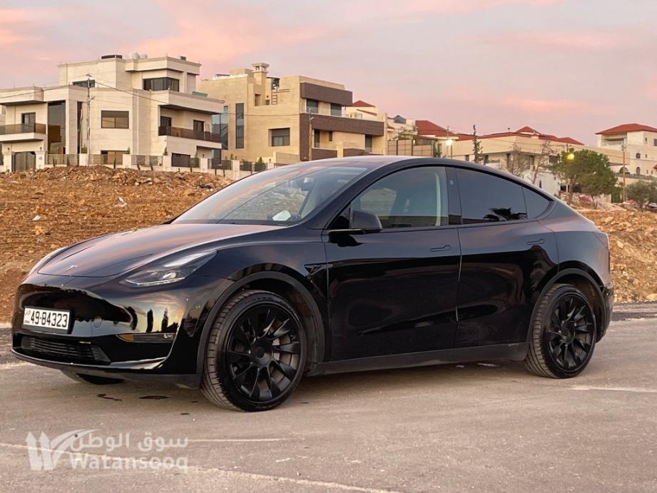 Tesla model y 2023 long range Dual motor  فحص كامل