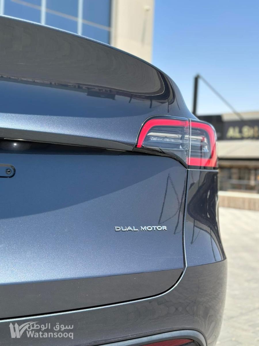 TESLA MODEL Y LONG RANGE DUAL MOTOR