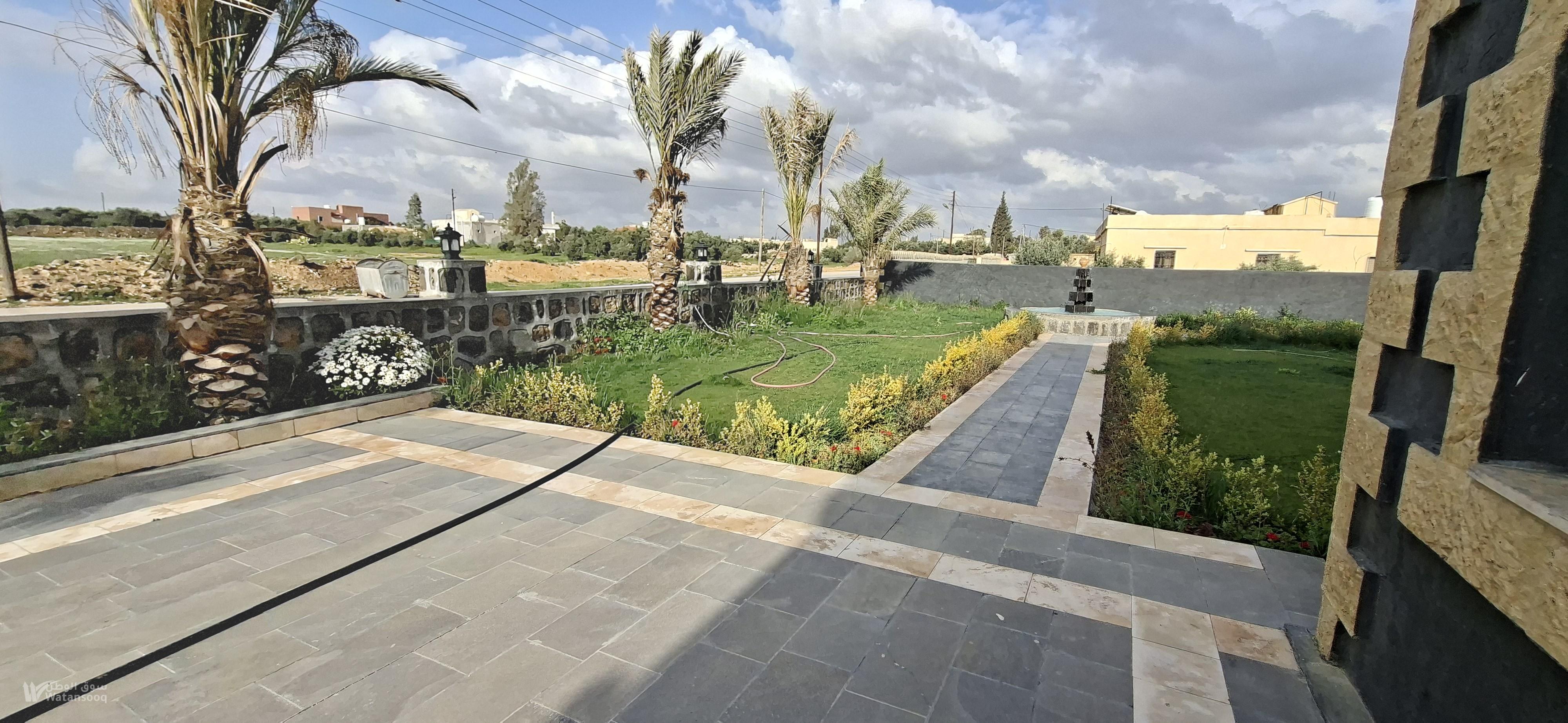 ام الجمال بالقرب من الاثار
