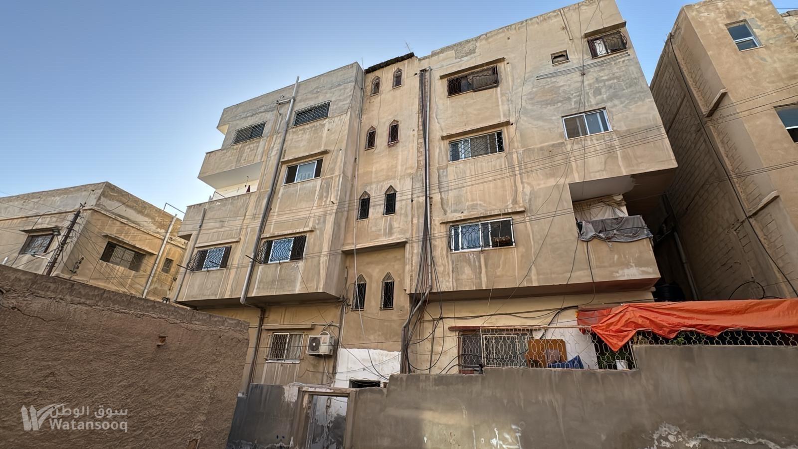بناية للبيع فرصة ذهبية للسكن او الاستثمار في الزرقاء